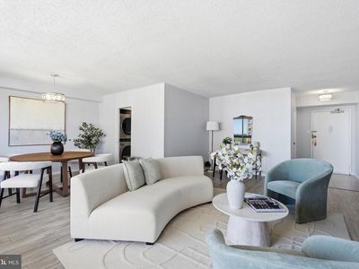 3705 S George Mason Dr APT 1203S