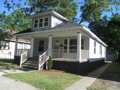 455 Leonard Ave