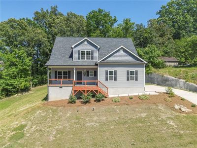 413 Lakewood Dr