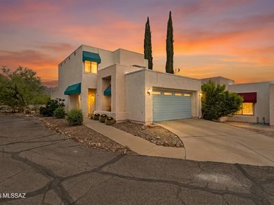 5572 N Crystal Mist Pl