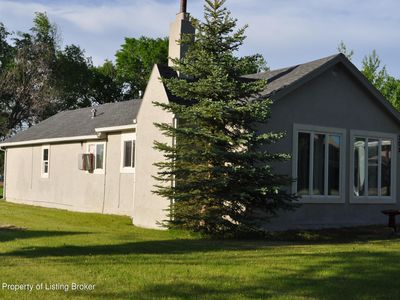 302 E Main St