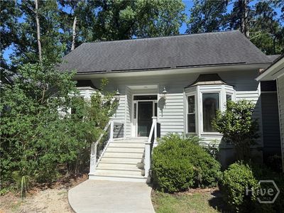 4 Isham Lane