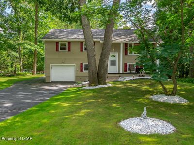4 Mystic Dr