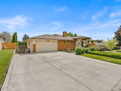 605 N 52nd Ave