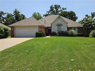 1566 Fianna Place Ter