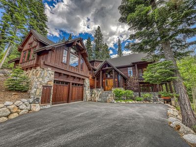 2392 Overlook Pl