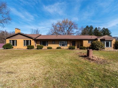 7059 Stewart Sharon Rd