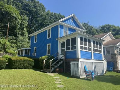 282 Lake Rd