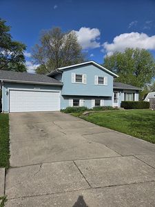1002 Loren Dr