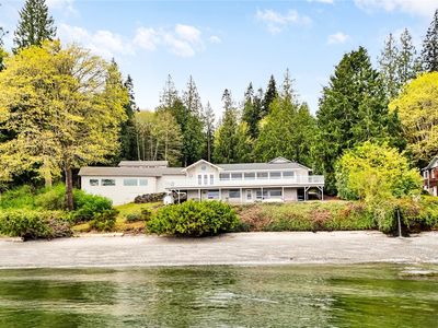 131 S Bay Way