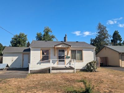 955 Johnson Ave