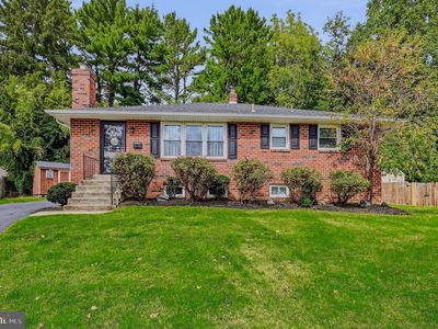 2449 E Parris Dr