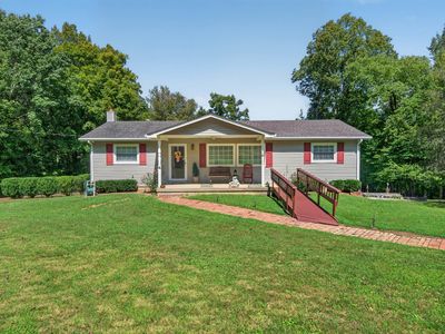 5440 Highway 49 W