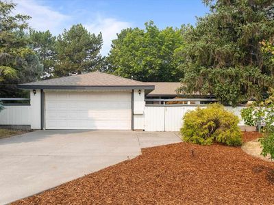 2407 Michael Ave
