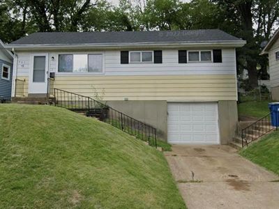 607 Superior Dr