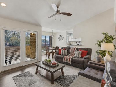 1900 Cloisters Dr APT 322