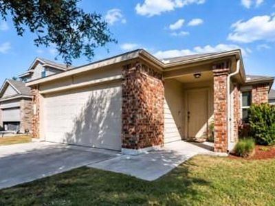 328 Circle Way