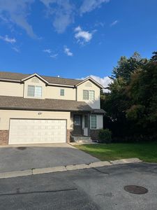 1035 Petra Ct SW