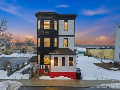 100 Nightingale St
