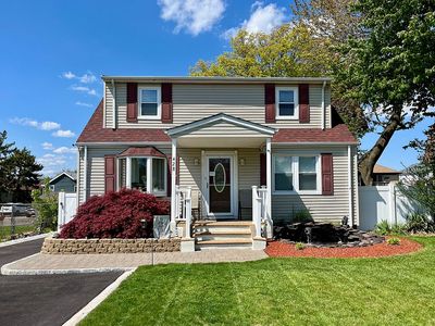428 Woodbine Ave