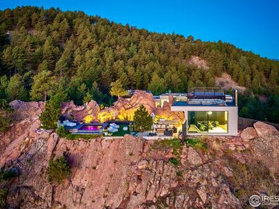 1151 Timber Ln