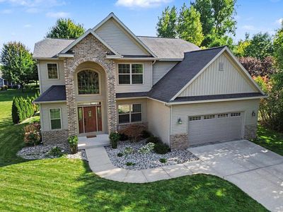 2804 Hollyberry Dr
