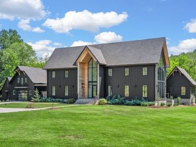 84 Judd Ln