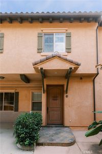 156 El Dorado St #C
