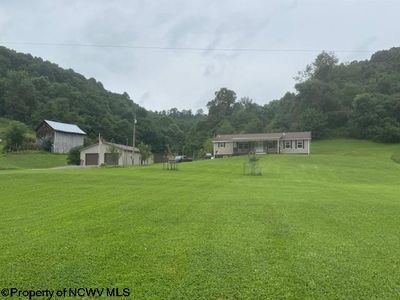 1683 Range Rd