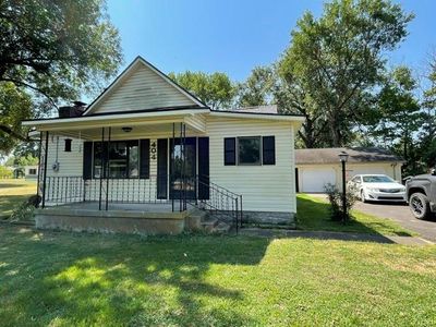 404 E Hector Ave