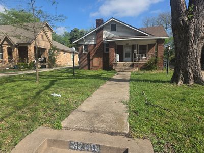 3219 Fairview Ave