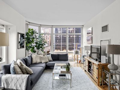 555 W 59th St APT 11F