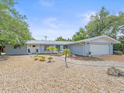 611 Venice Ln
