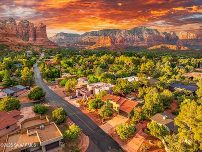 610 Mountain Shadows Dr