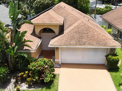 1059 Fairfax Circle W