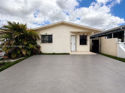 4401 W 10th Ct
