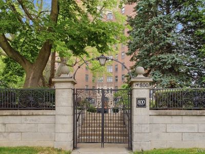 800 W Ferry St APT 9C