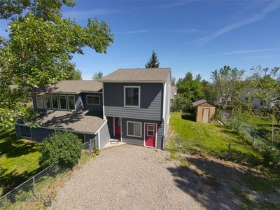 703 Mayfair Dr