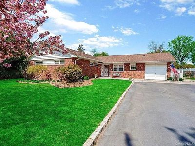 33 Long Bow Lane