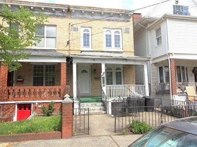 123 Avenue J