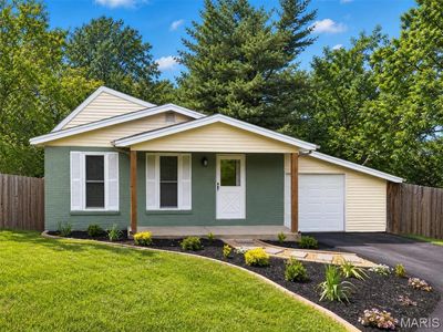 25 Robert Dr