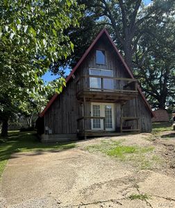 100 E Bloomfield Ave