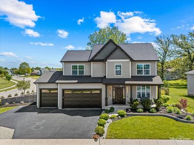Property at 1000 Persimmon Dr, Genoa, IL