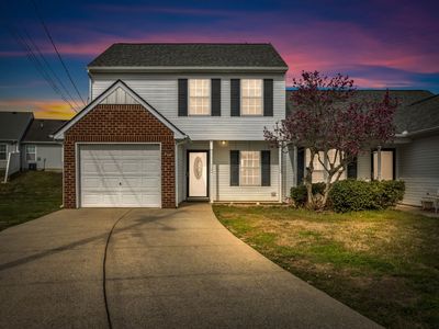 710 Erie Ct