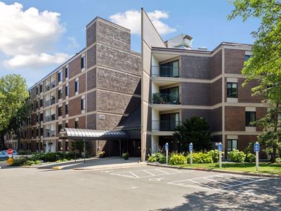 7220 York Ave S APT 413