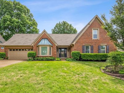 888 Waif Woods Ln