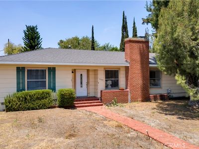 10207 Camarillo St