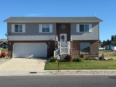 715 S Hillcrest Loop