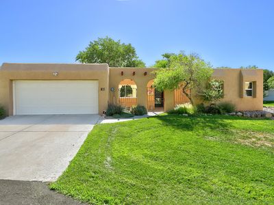 612 Green Valley Dr SE