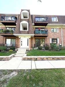 4144 Cove Ln APT D